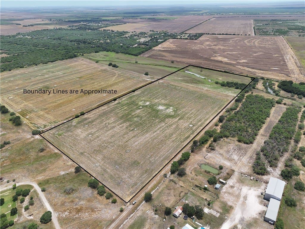 29.8 acres in Nueces County - photo 2