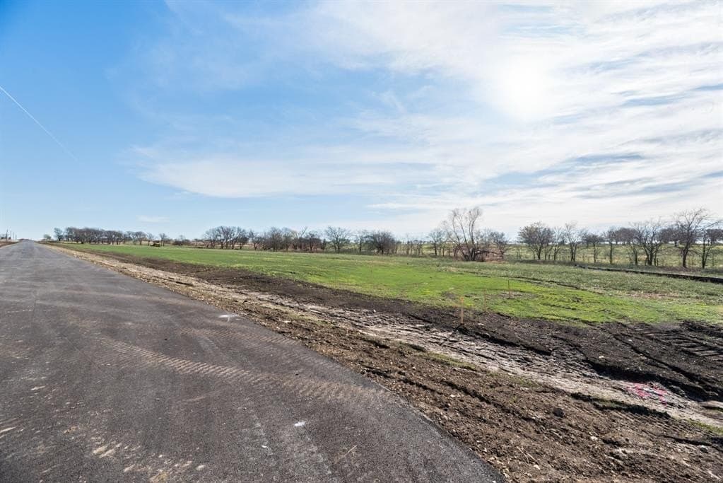 3.16 acres in Denton County gallery image 3