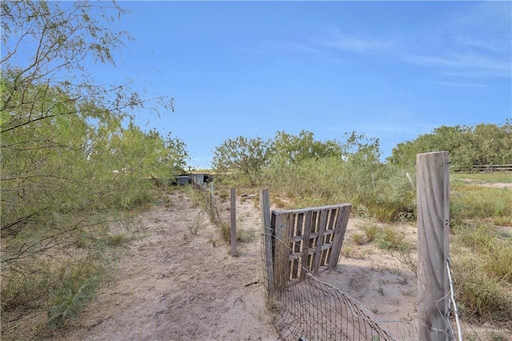 20 acres in Hidalgo County - photo 13