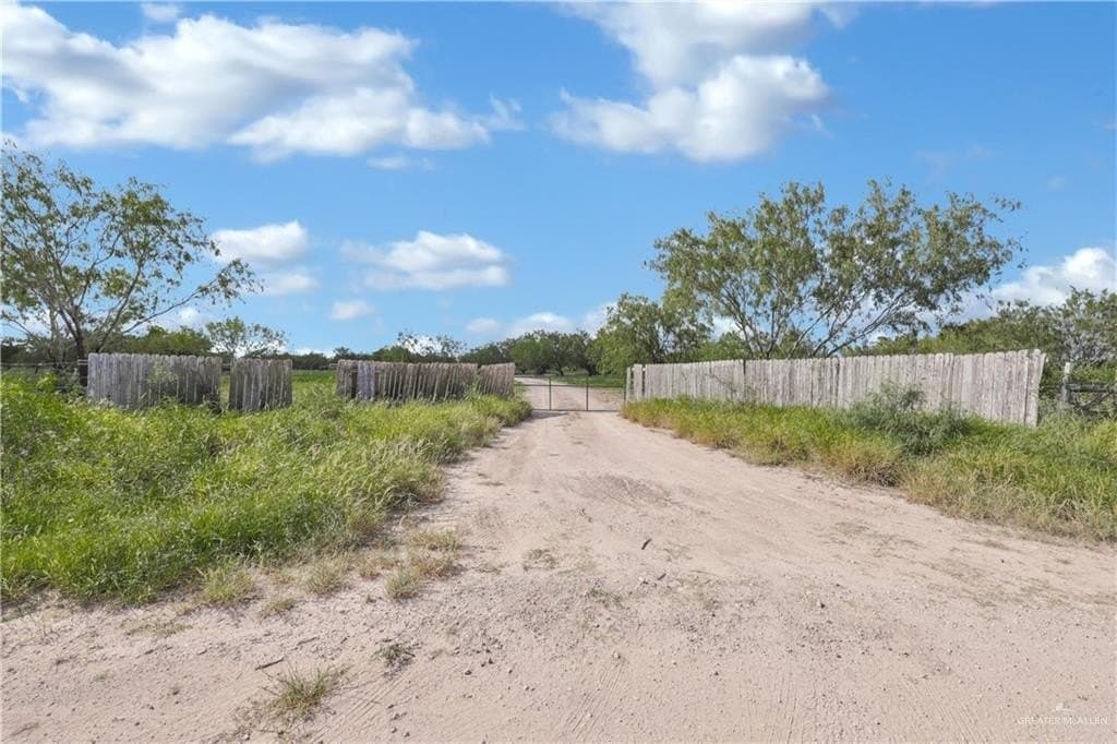 20 acres in Hidalgo County - photo 3