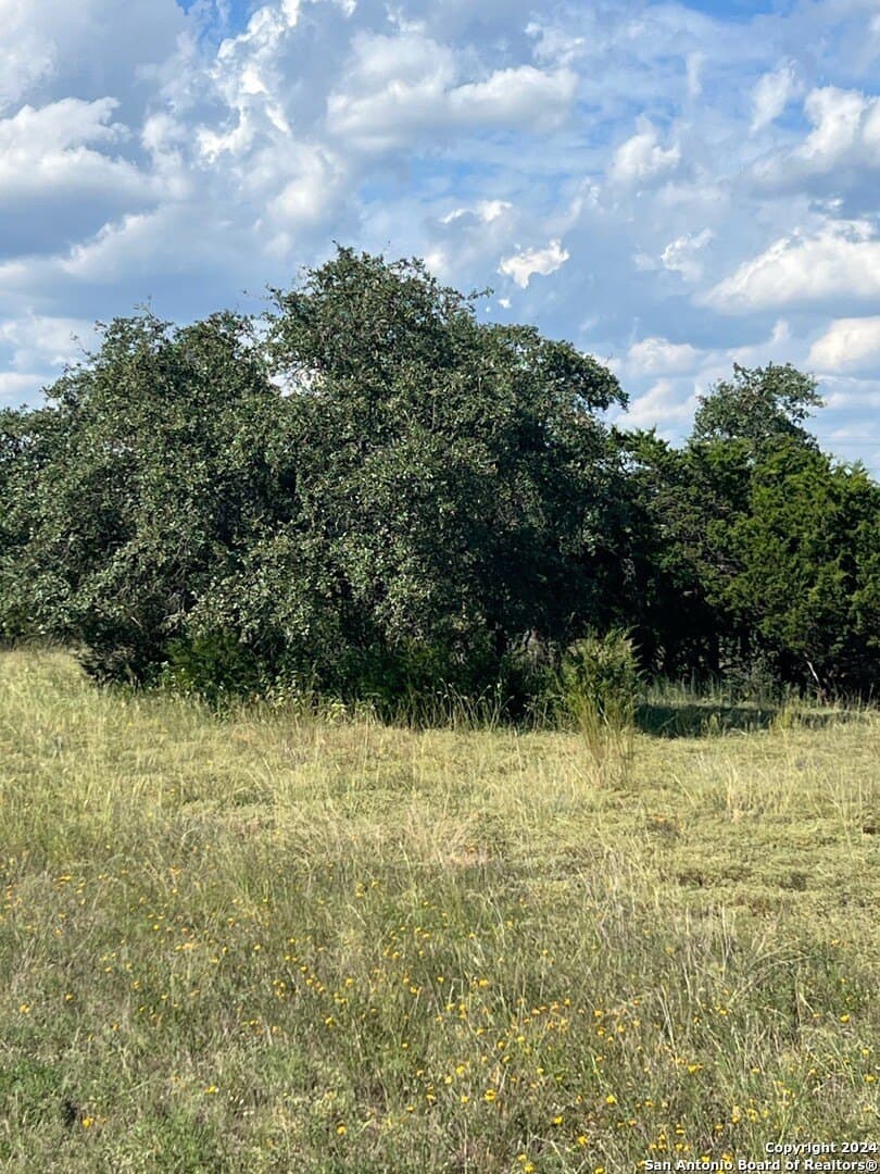3 acres in Comal County