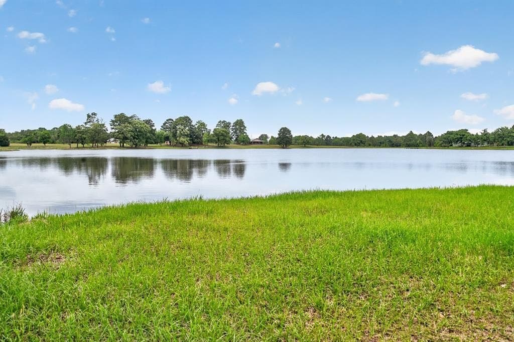 245.59 acres in HENDERSON County