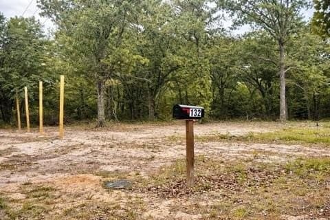 1 acres in Henderson County gallery image 2