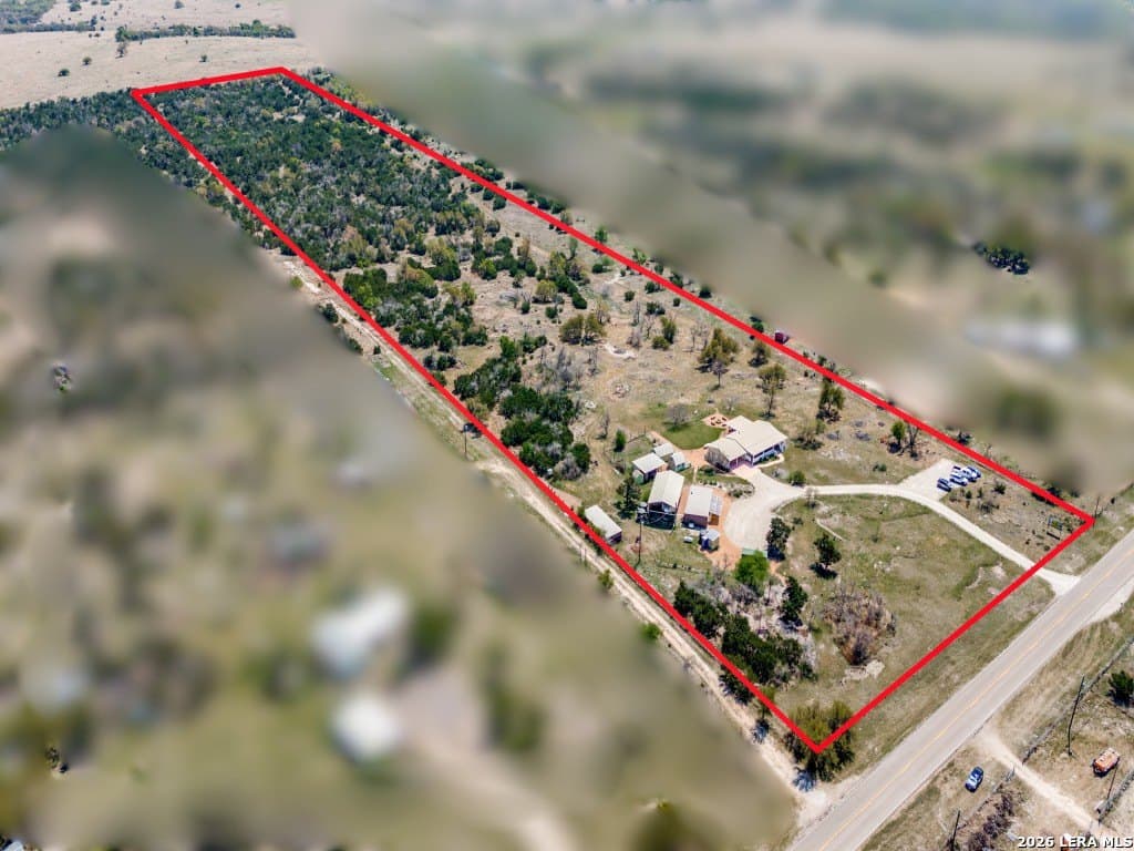22.01 acres in Gillespie County - photo 3