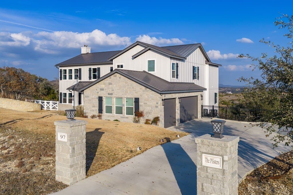 10.33 acres in Kendall County gallery image 3