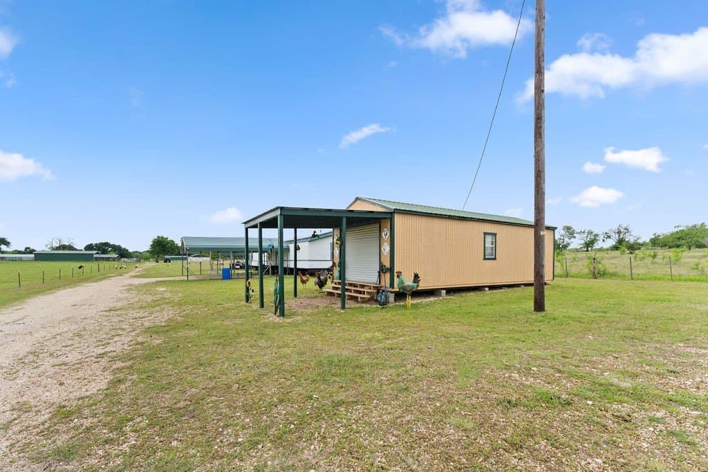 25 acres in Hill County - photo 22