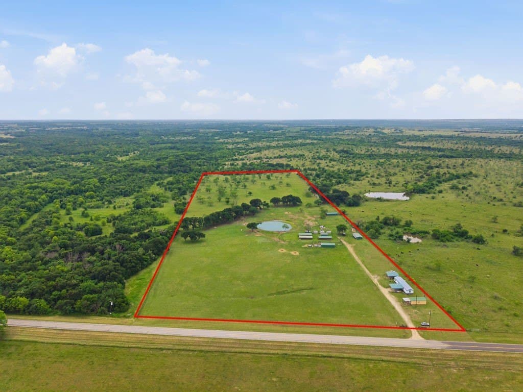 25 acres in Hill County gallery image 2