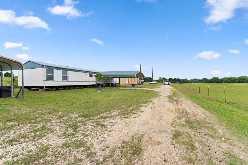 25 acres in Hill County - photo 11