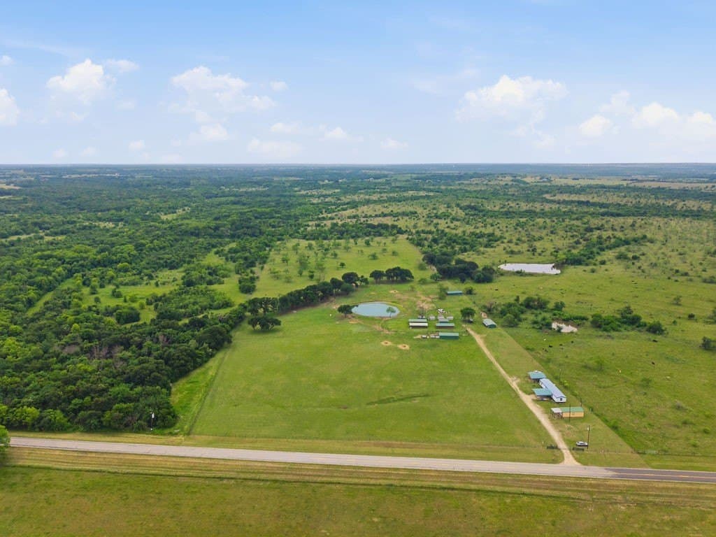 25 acres in Hill County - photo 6