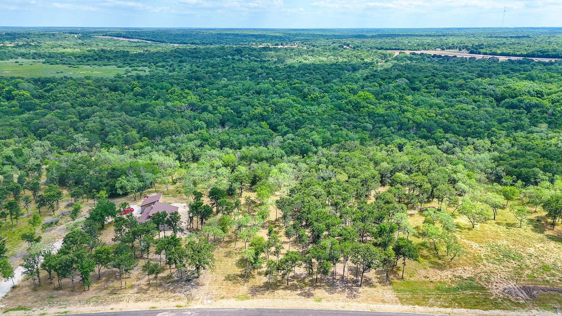 3.04 acres in Navarro County