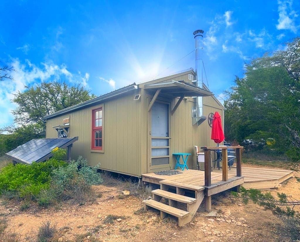 5.58 acres in Uvalde County gallery image 2