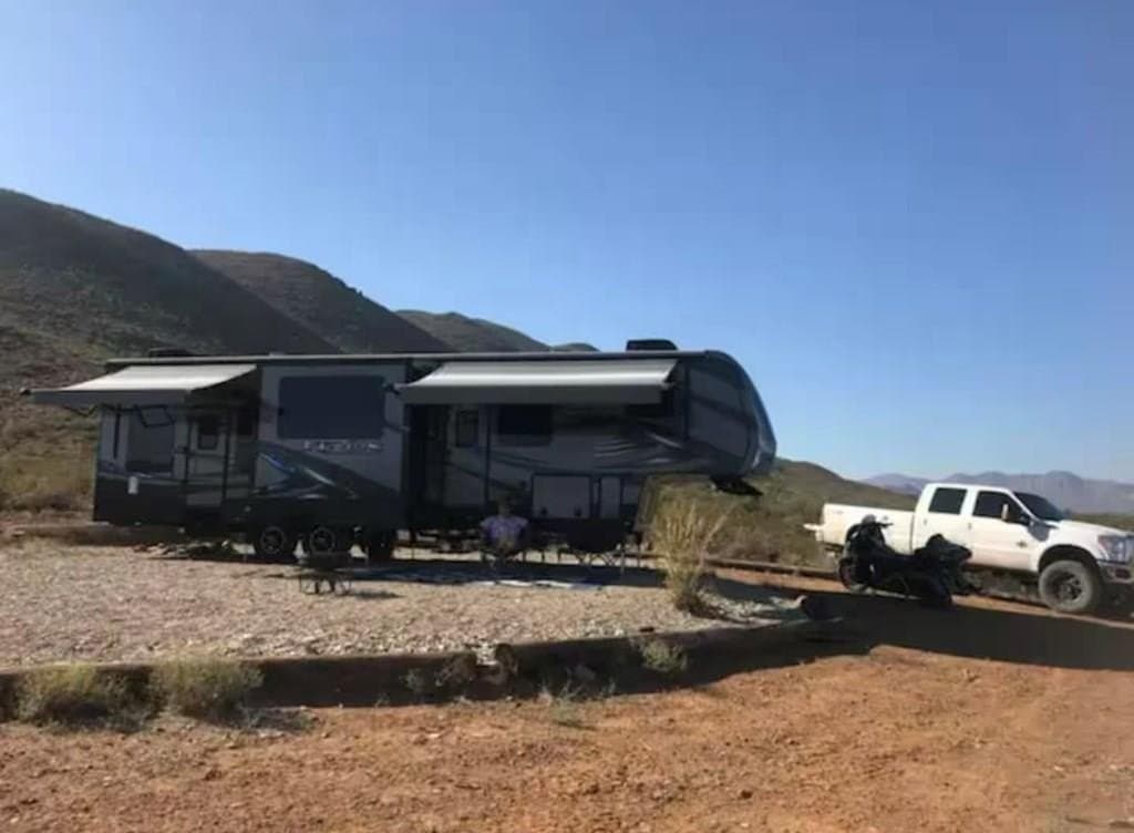 10 acres in Brewster County