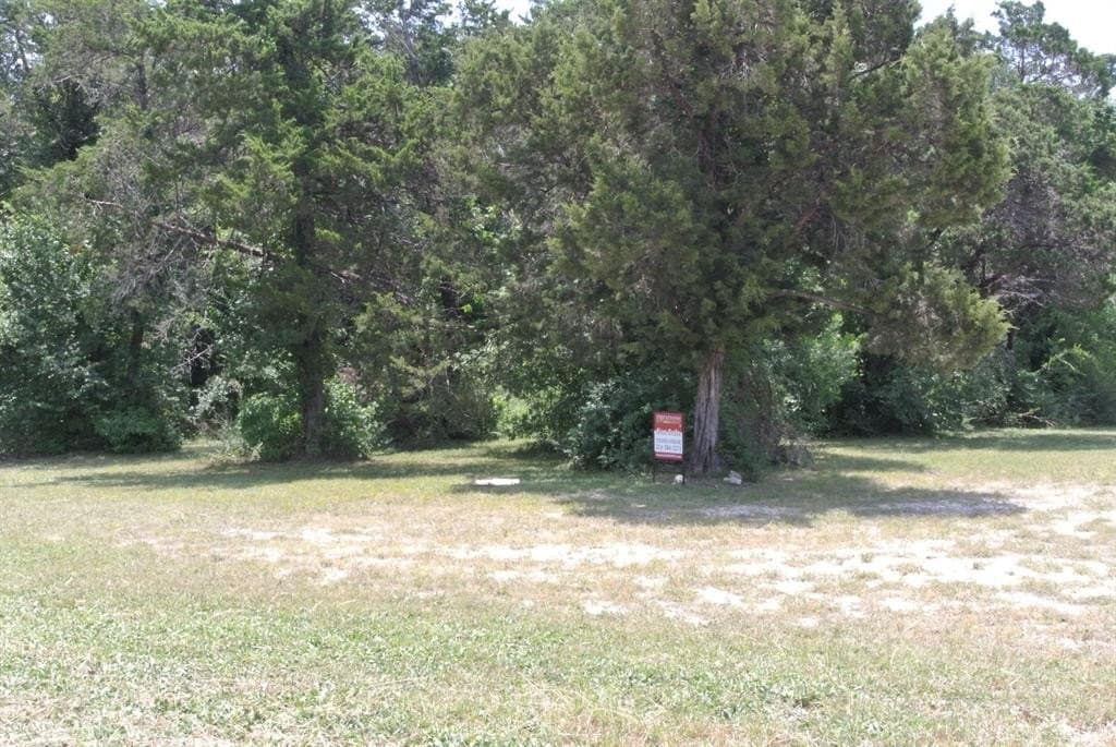 1 acres in Ellis County featured view
