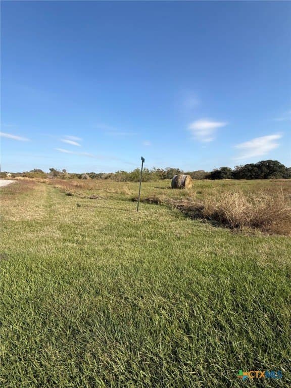 1.5 acres in Matagorda County gallery image 3