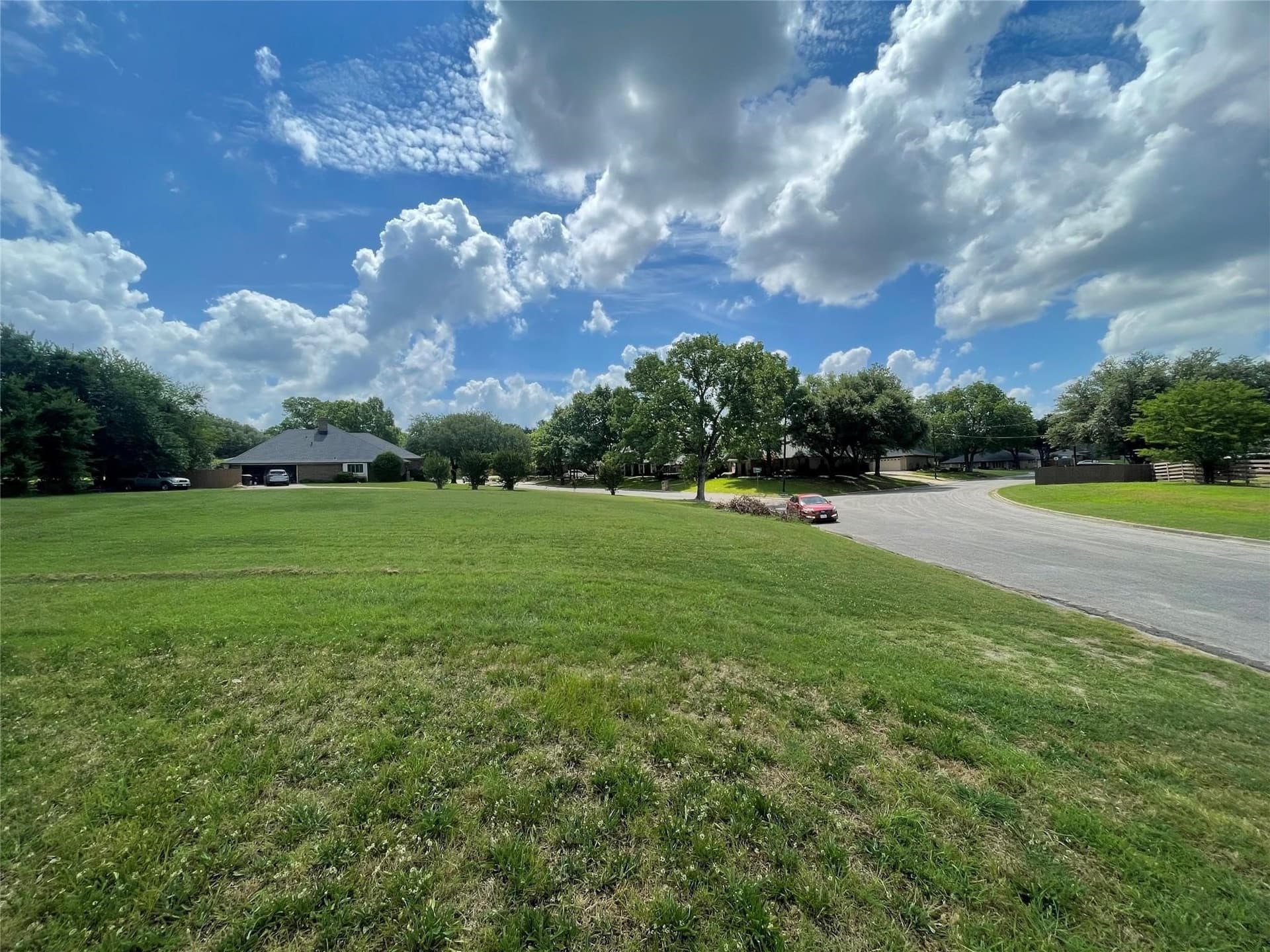 2.42 acres in Grayson County