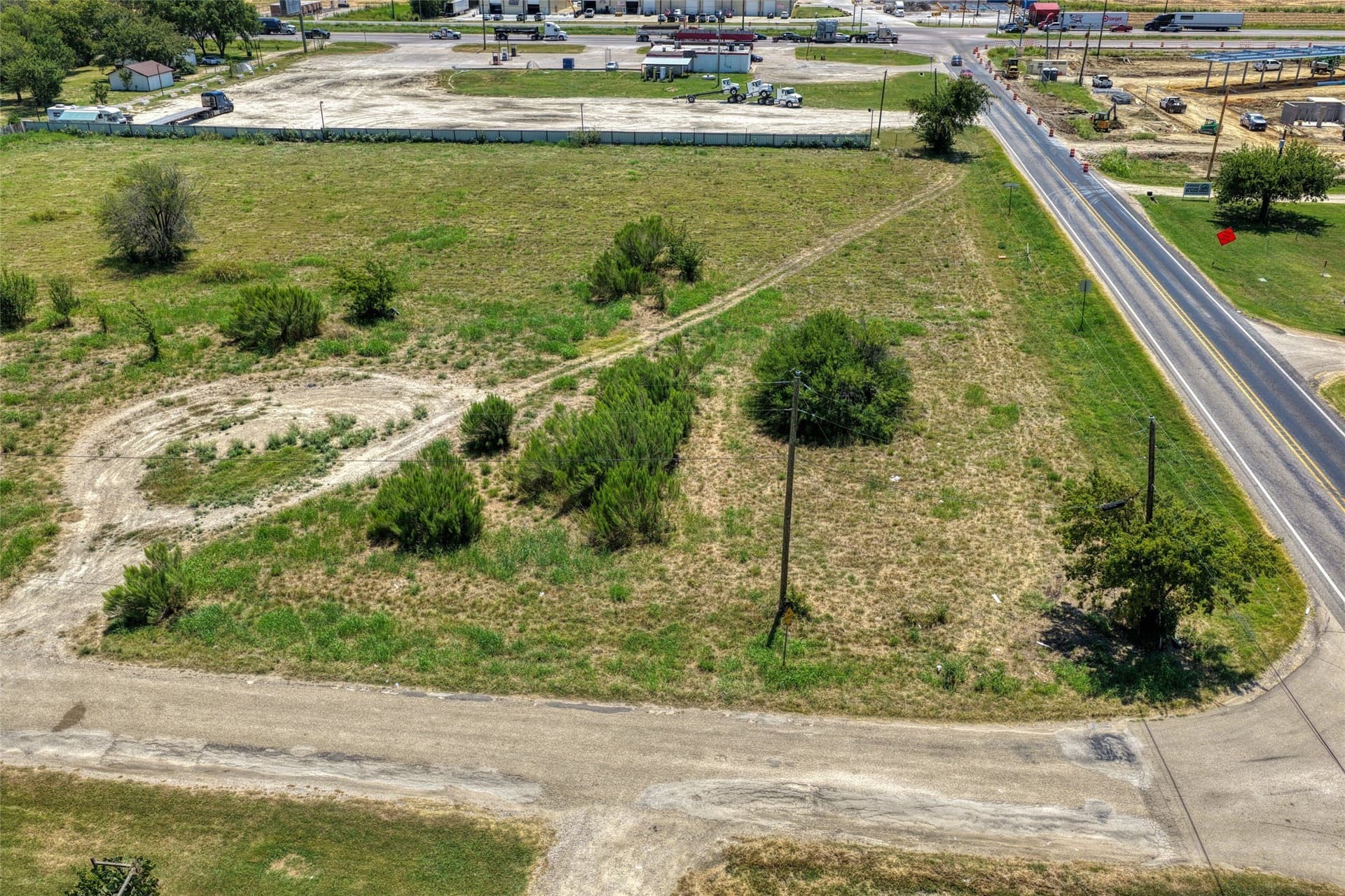 3.18 acres in Johnson County - photo 5