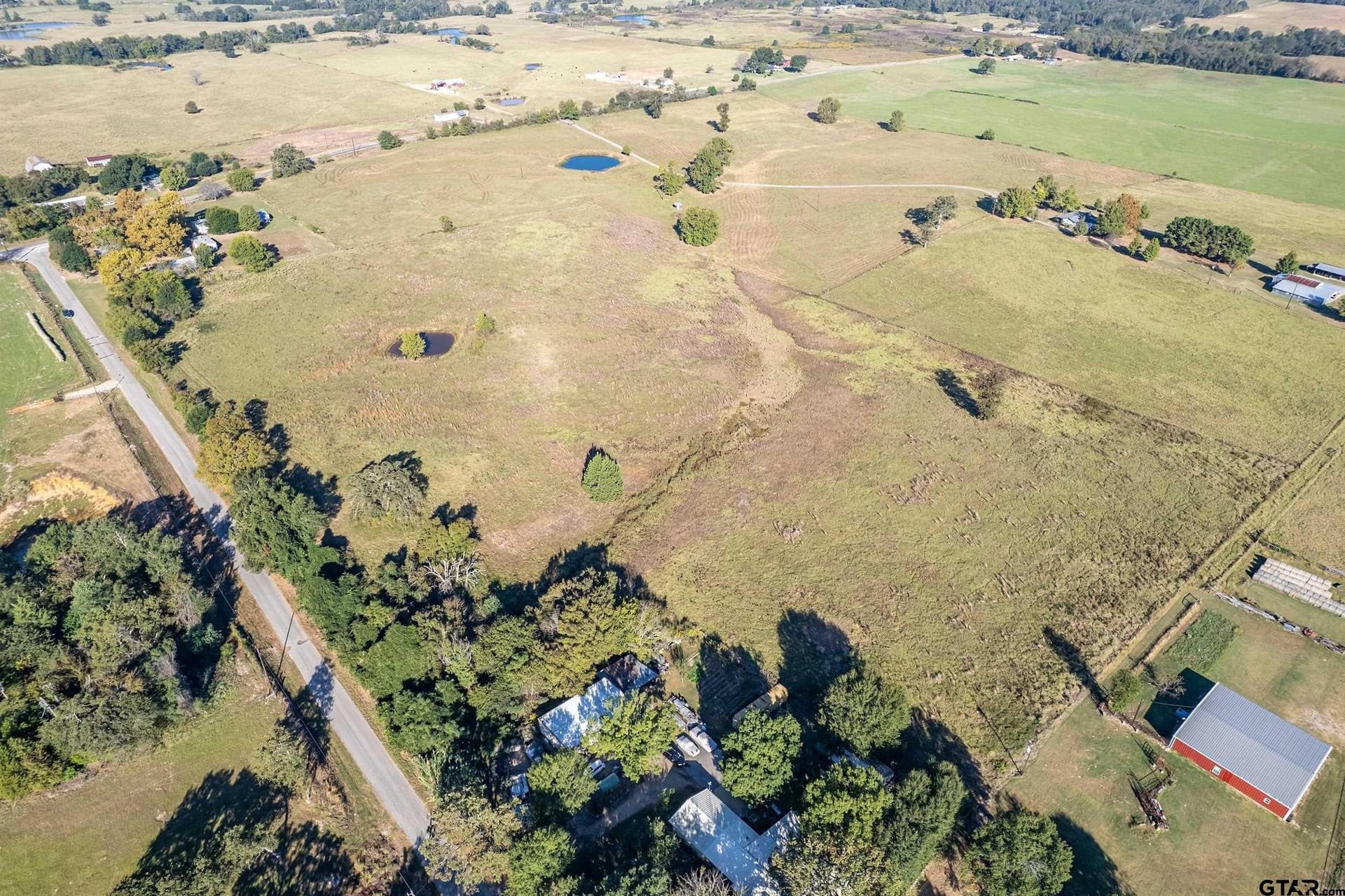 14.64 acres in Henderson County