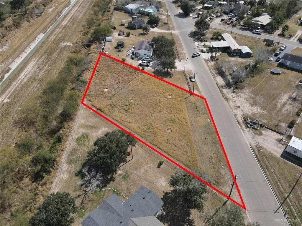 0.5 acres in Hidalgo County gallery image 4