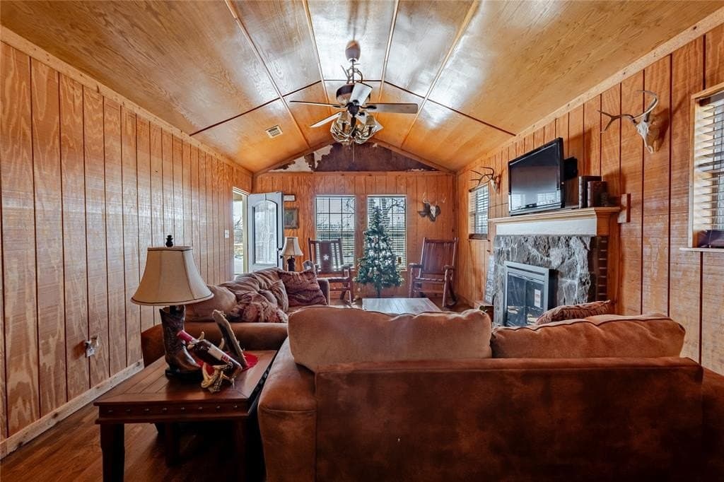 19.49 acres in Jack County gallery image 2