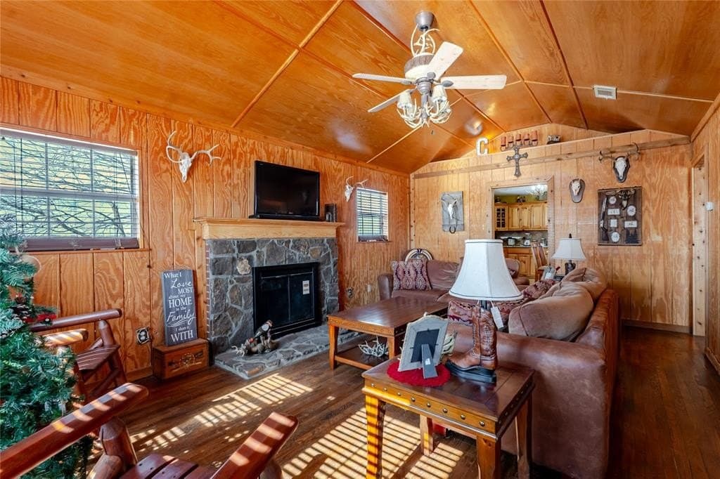 19.49 acres in Jack County gallery image 3