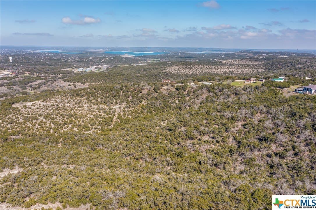 13.71 acres in Comal County - photo 8