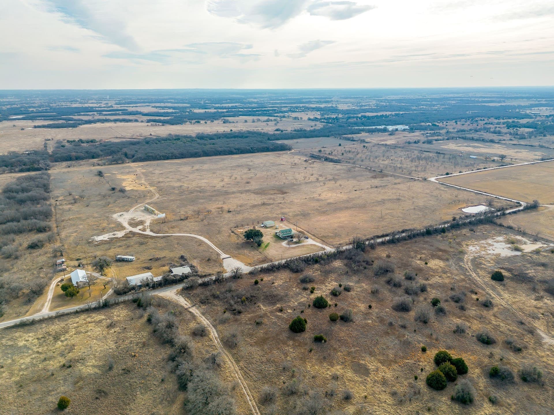 177.33 acres in Wise County - photo 3