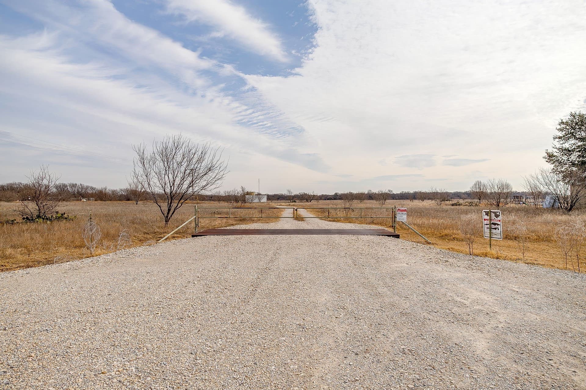 177.33 acres in Wise County - photo 14