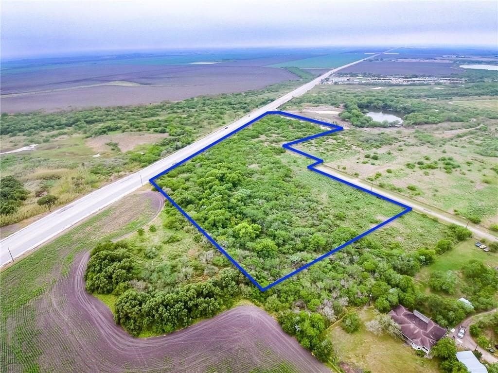 12 acres in Nueces County - photo 5