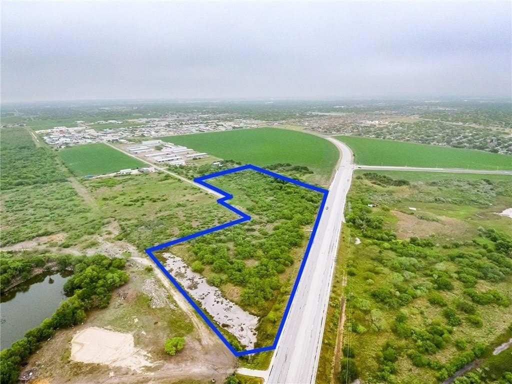 12 acres in Nueces County - photo 2