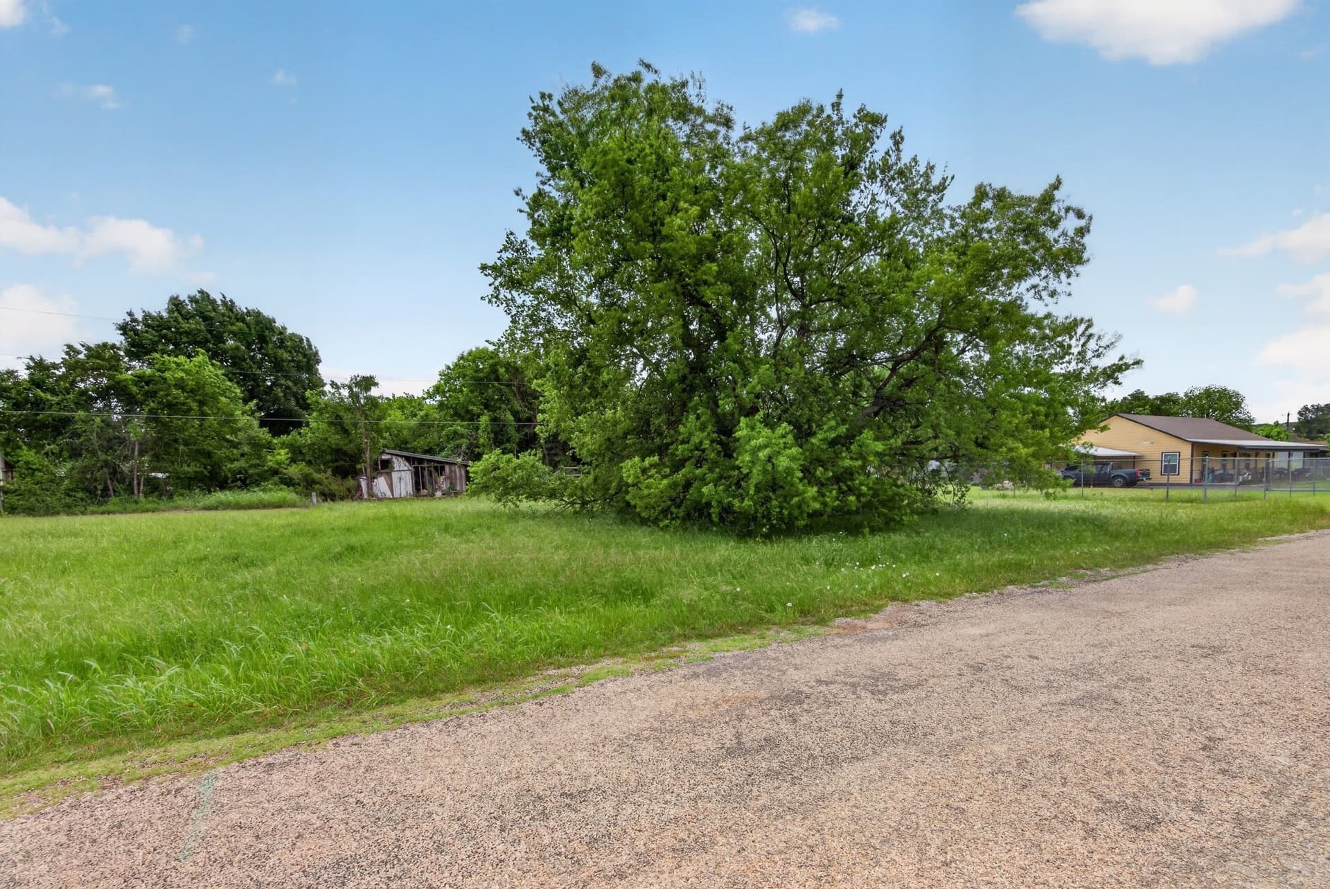0.04 acres in Hood County gallery image 4