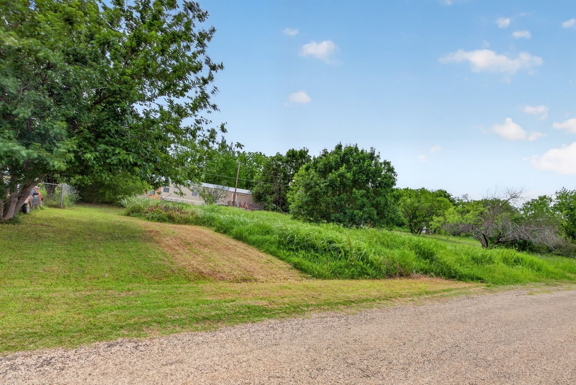 0.04 acres in Hood County - photo 9