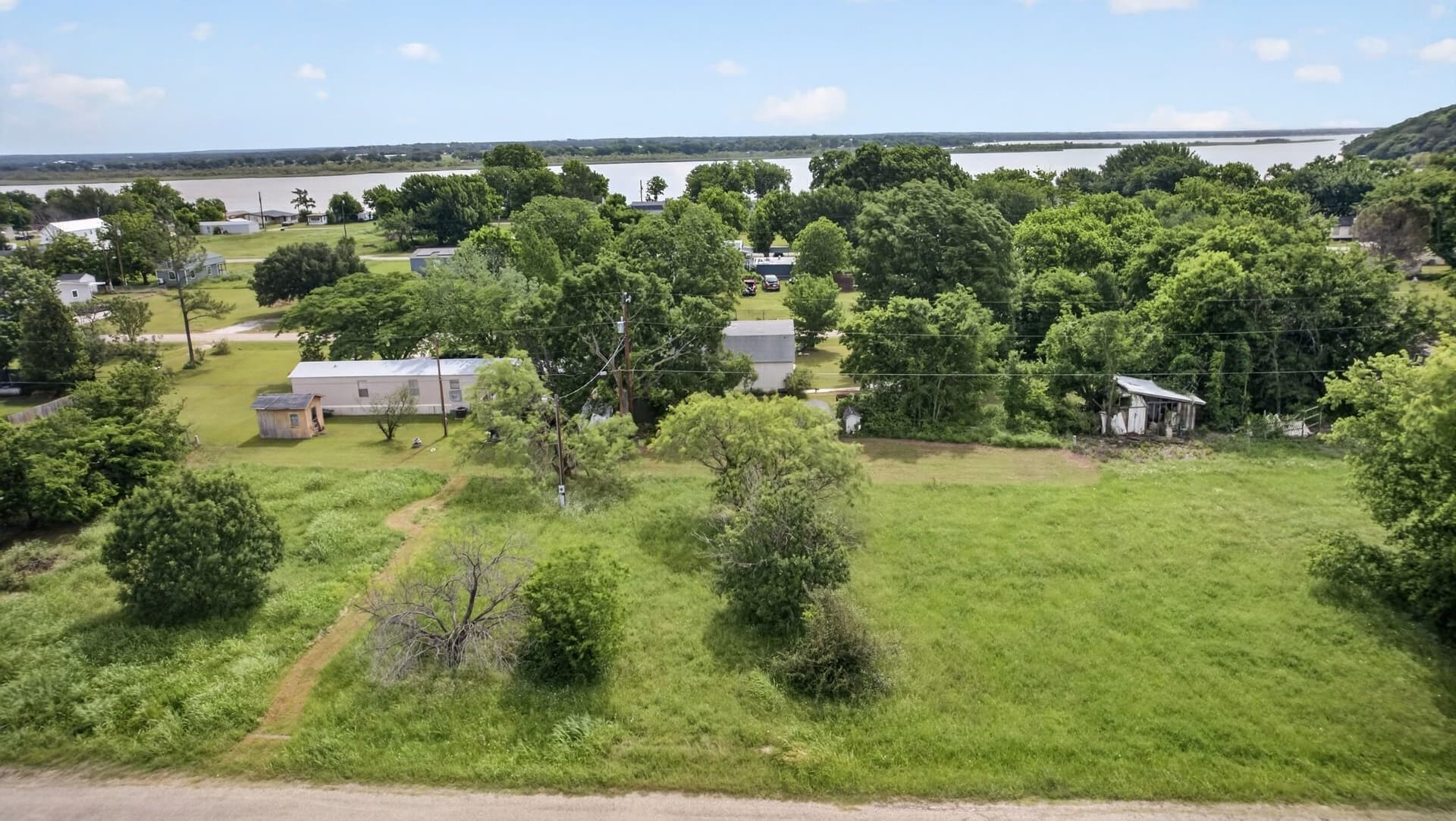 0.04 acres in Hood County - photo 16