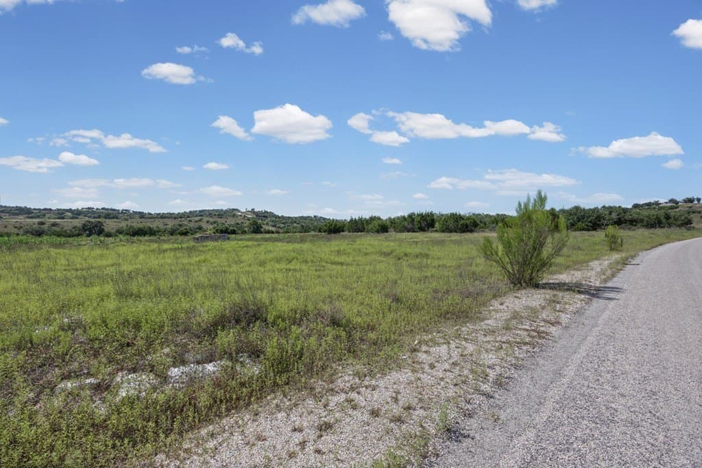 5 acres in Blanco County - photo 2