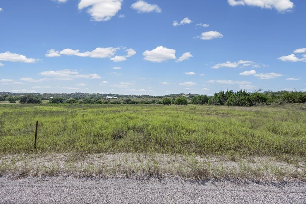 5 acres in Blanco County - photo 3