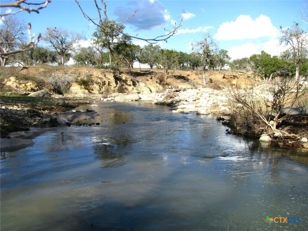 5.01 acres in Coryell County gallery image 2