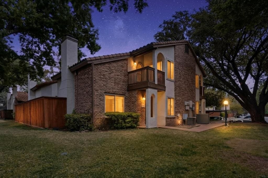 10.63 acres in Dallas County gallery image 2