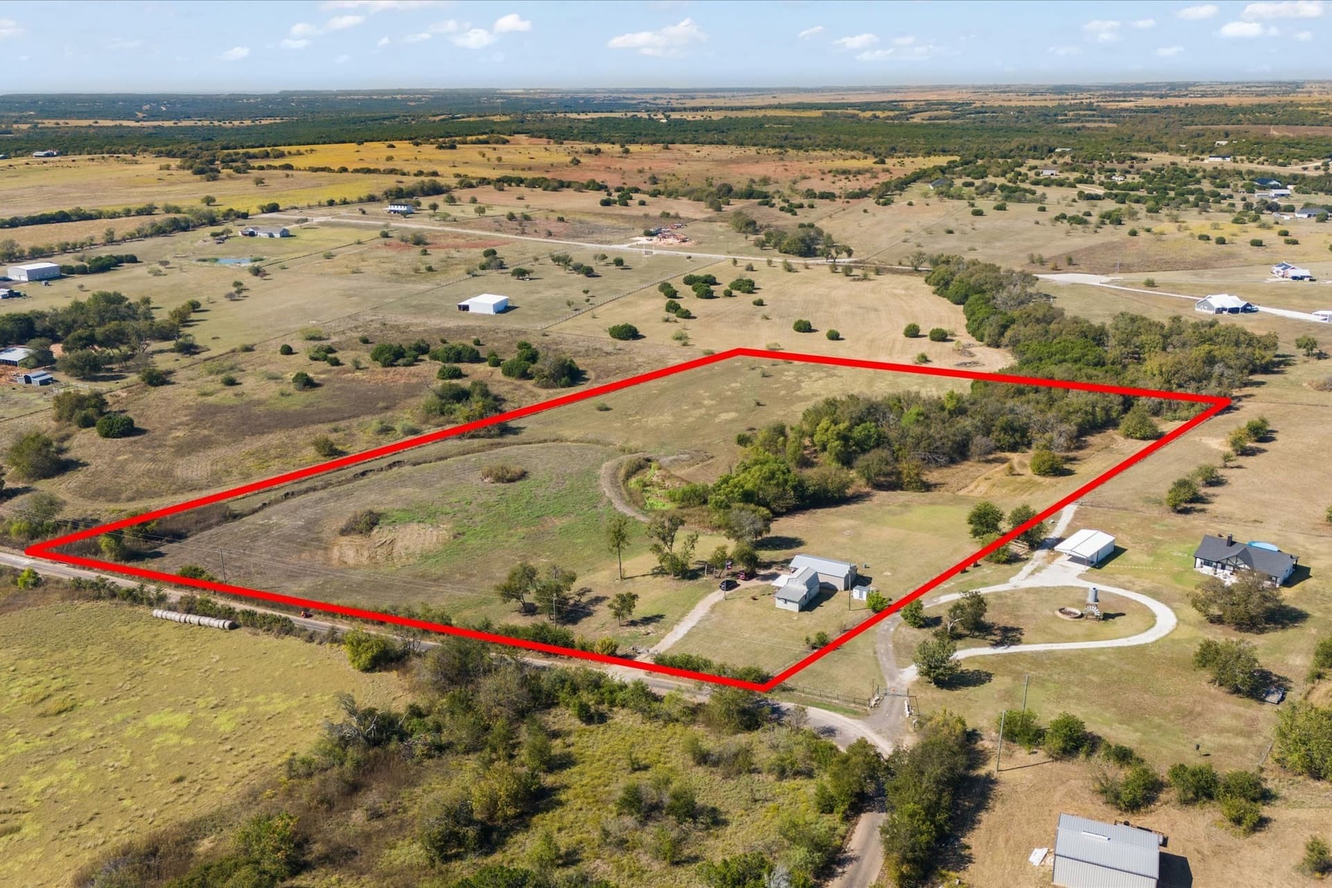 11 acres in Hill County