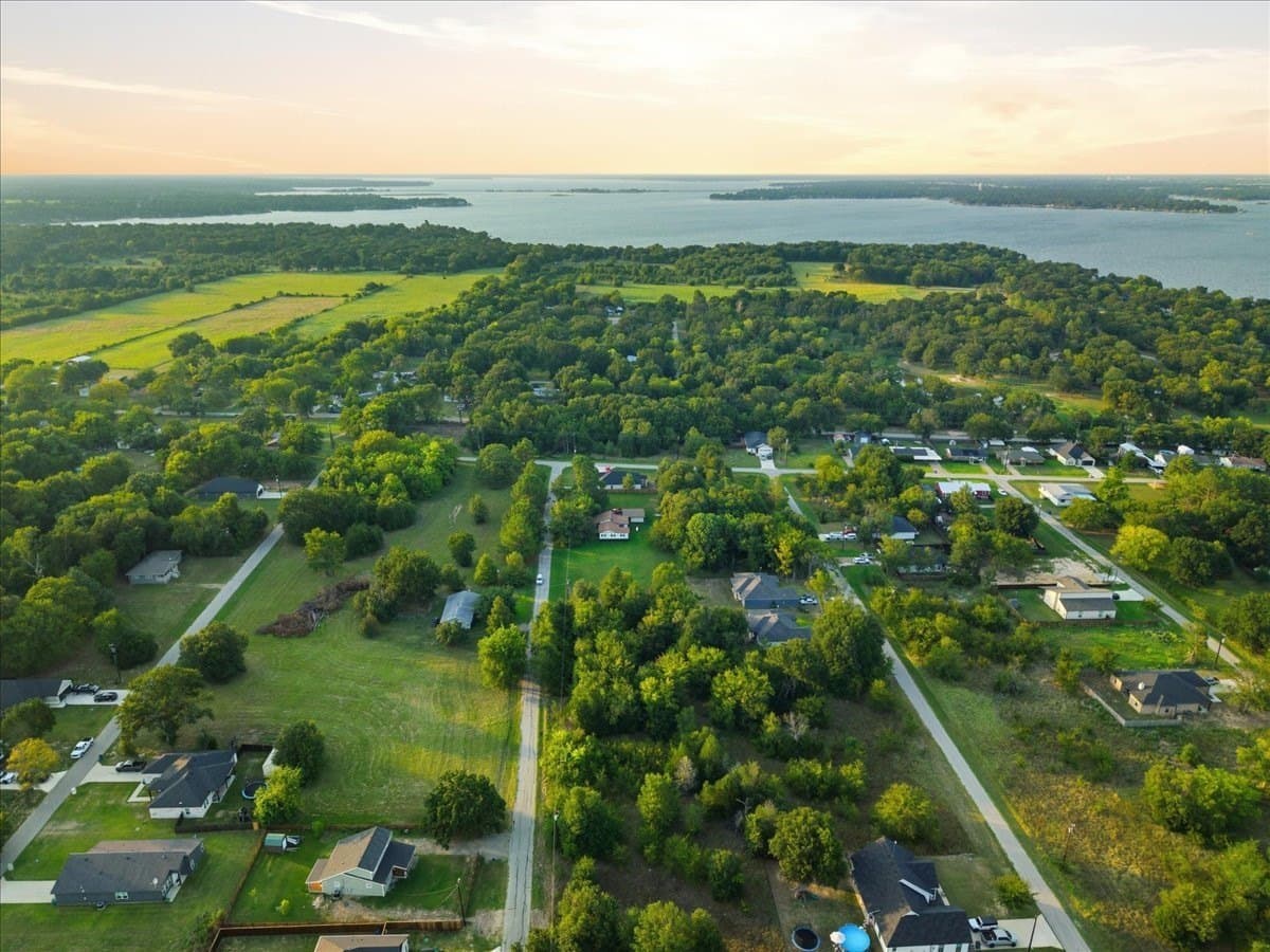 0.21 acres in Henderson County - photo 17