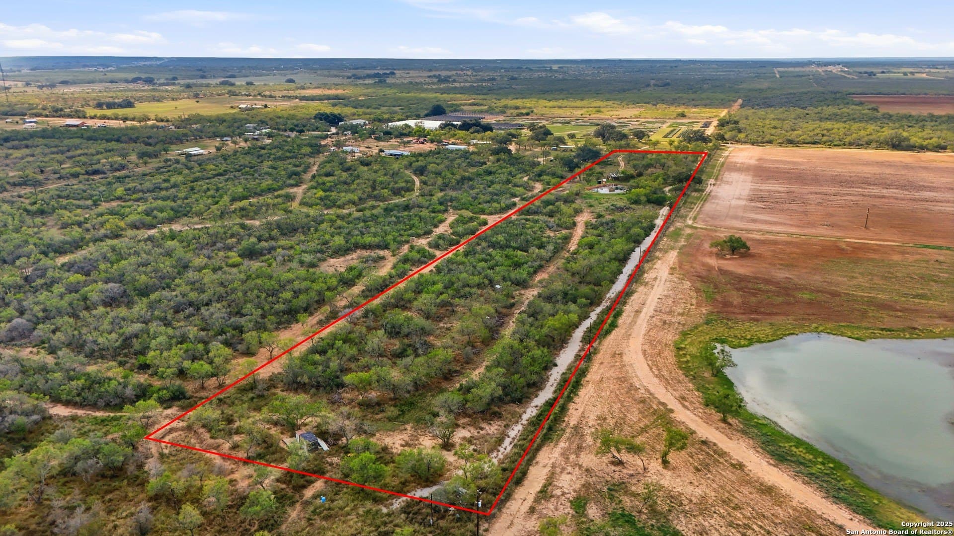 10.33 acres in Frio County gallery image 4