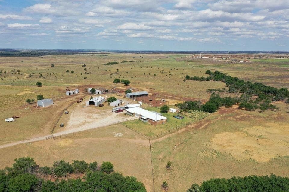 566 acres in Wheeler County gallery image 2