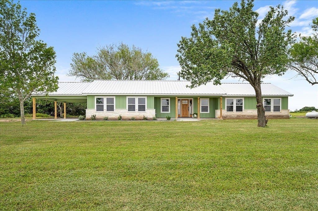 5.52 acres in Fayette County gallery image 2
