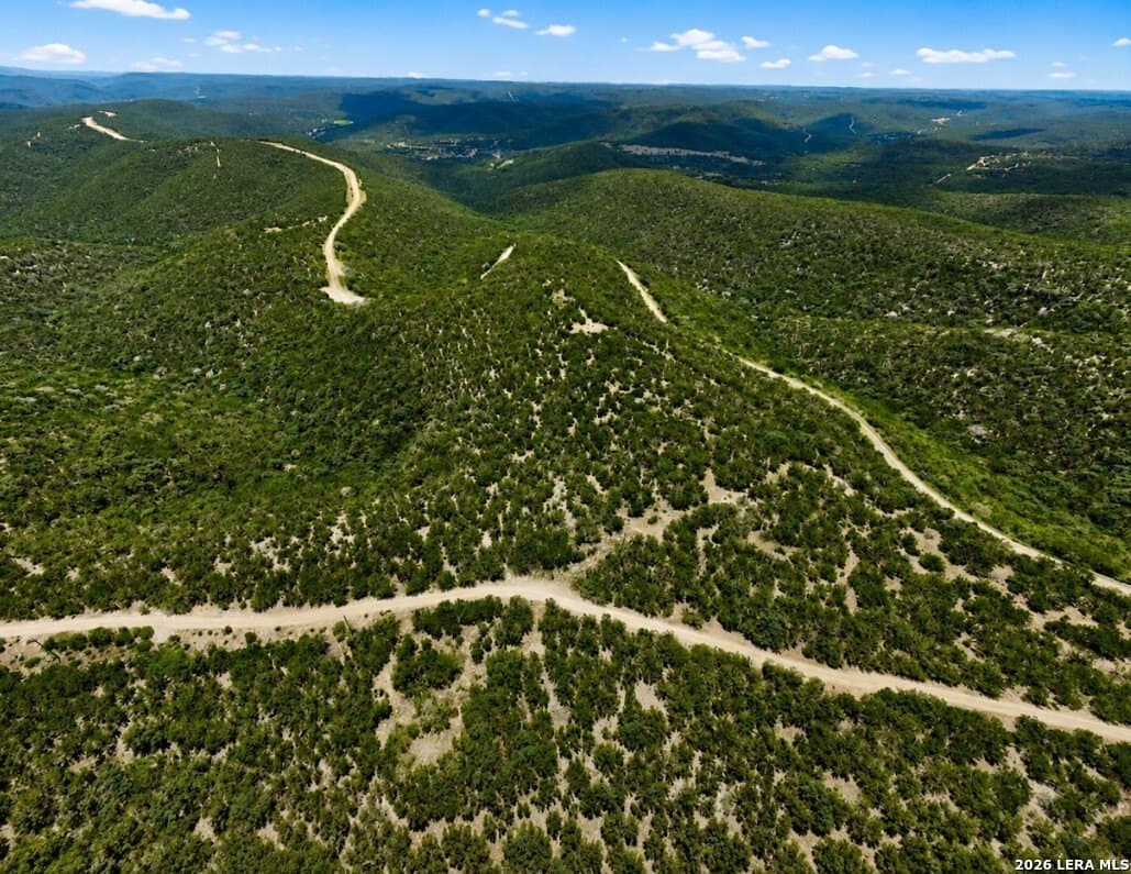 28.62 acres in Real County - photo 2
