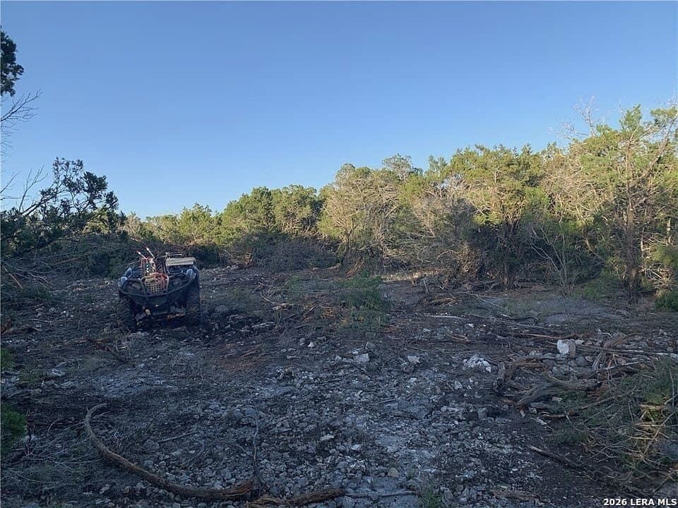 28.62 acres in Real County - photo 17