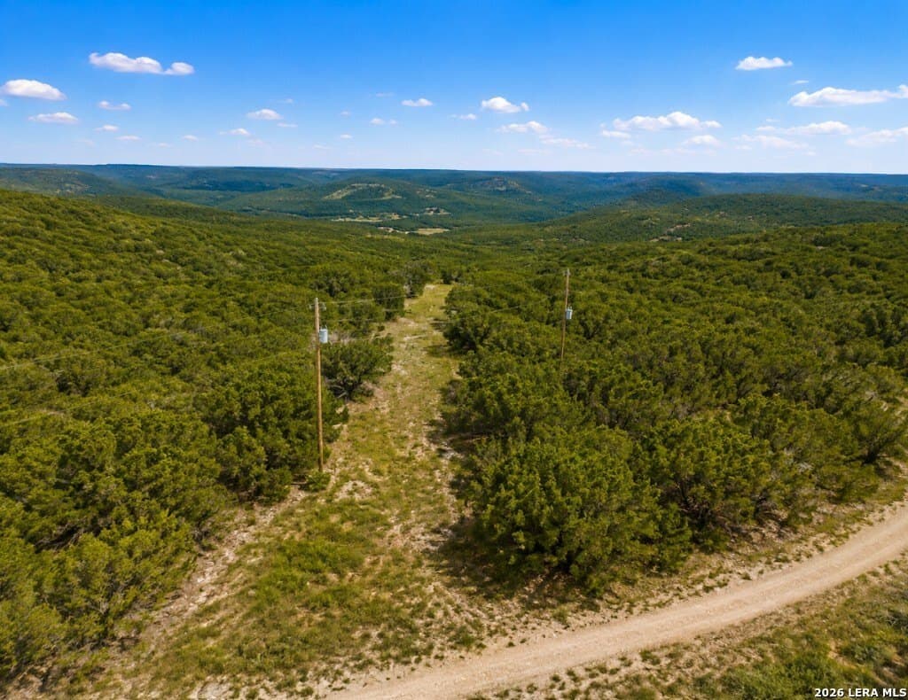 28.62 acres in Real County - photo 3
