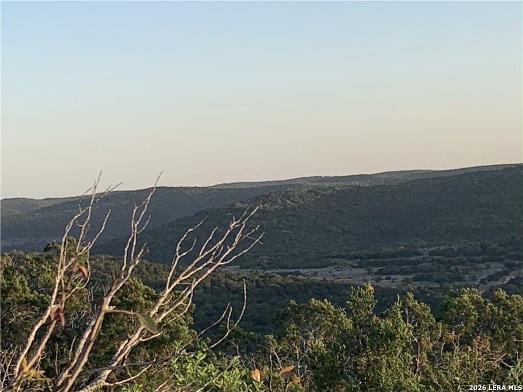28.62 acres in Real County - photo 16
