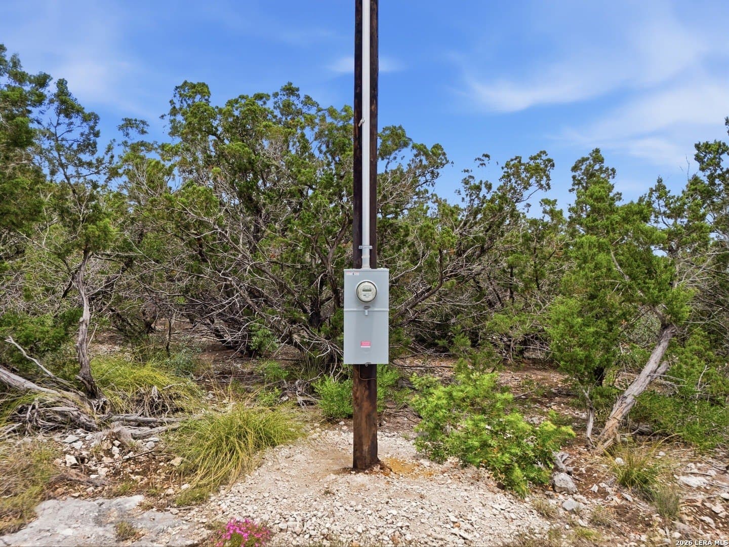 28.62 acres in Real County - photo 11