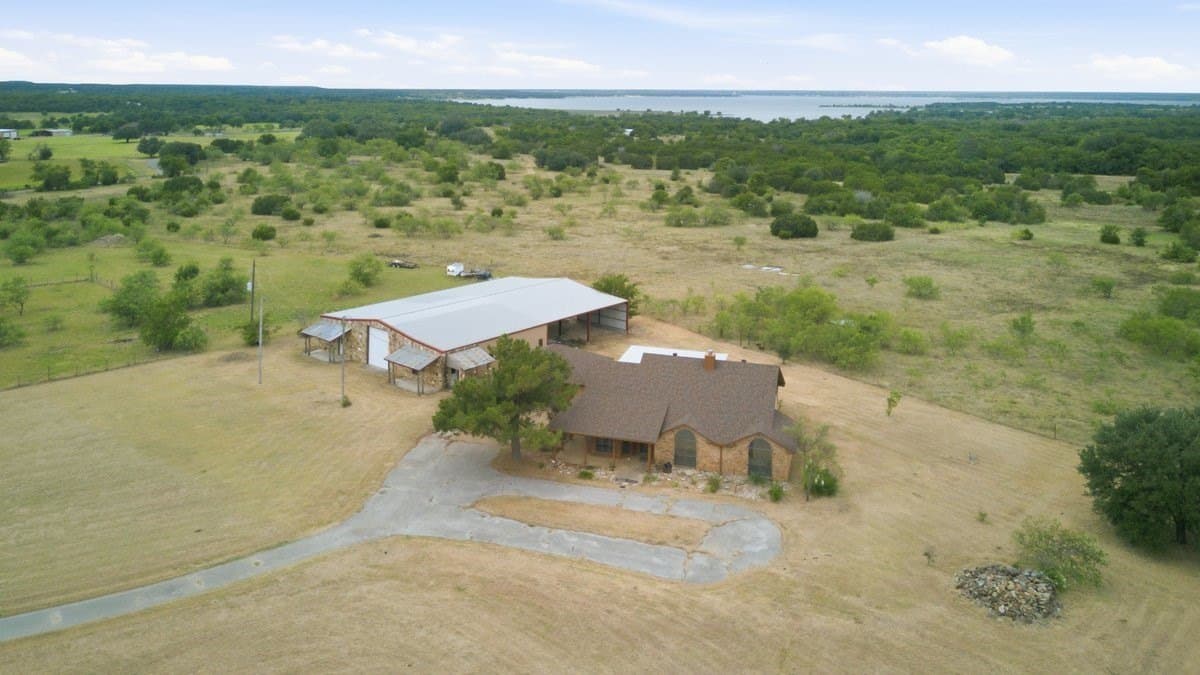 11.6 acres in Hill County - photo 2
