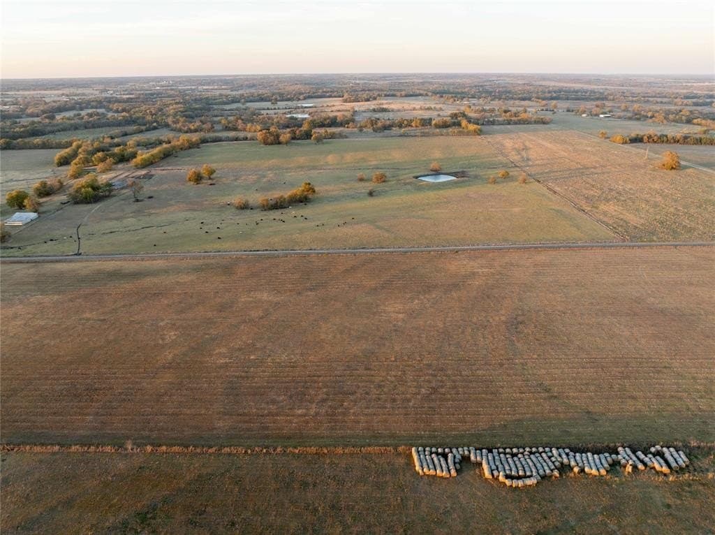 2 acres in Lamar County