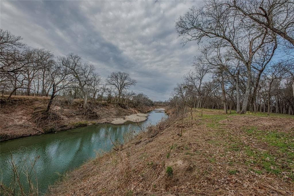 18.51 acres in Bosque County gallery image 2
