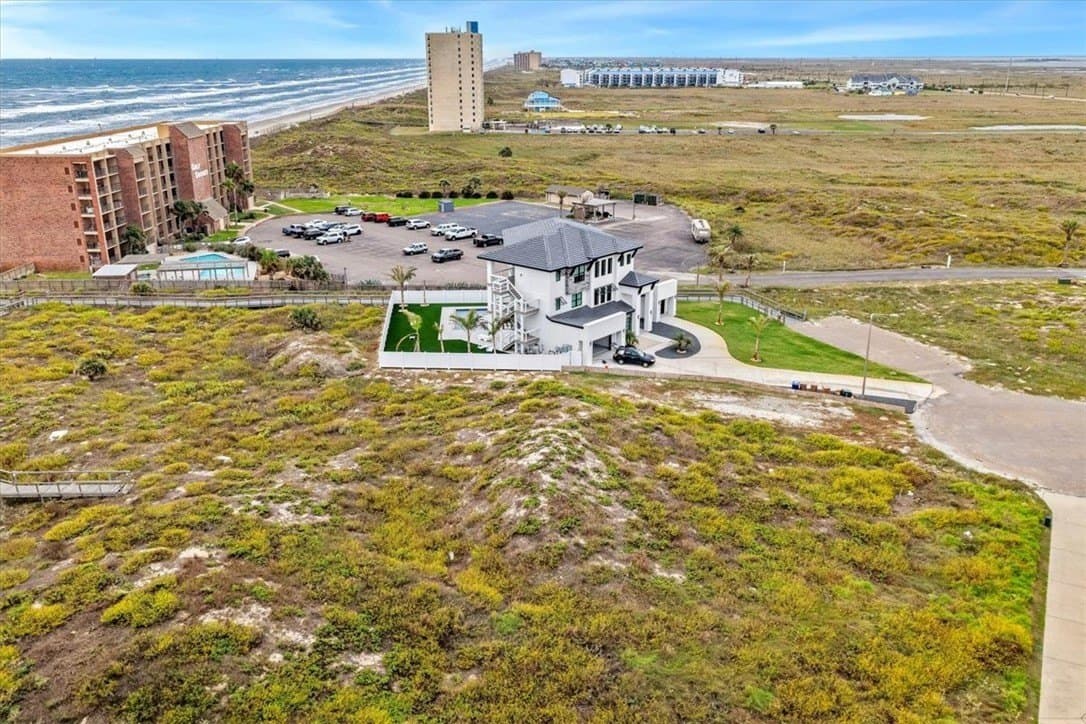 1.02 acres in Nueces County gallery image 3